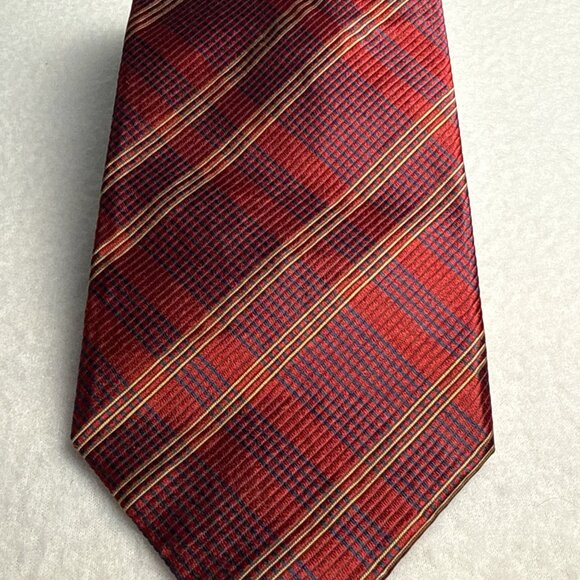Jos.A. Bank Corporatre 100% Silk Red Gold Blue Crosshatch Plaid Men Tie 56" X 4" - Picture 2 of 8